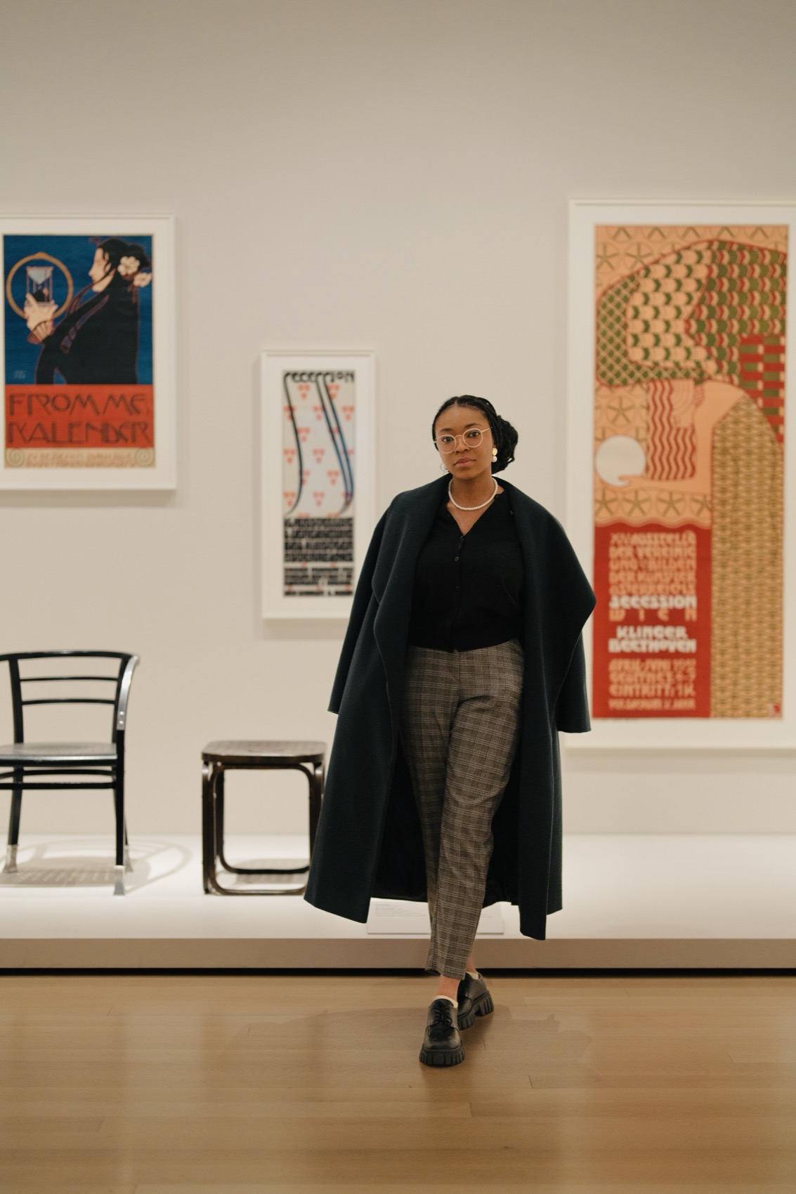 Obii standing in a gallery